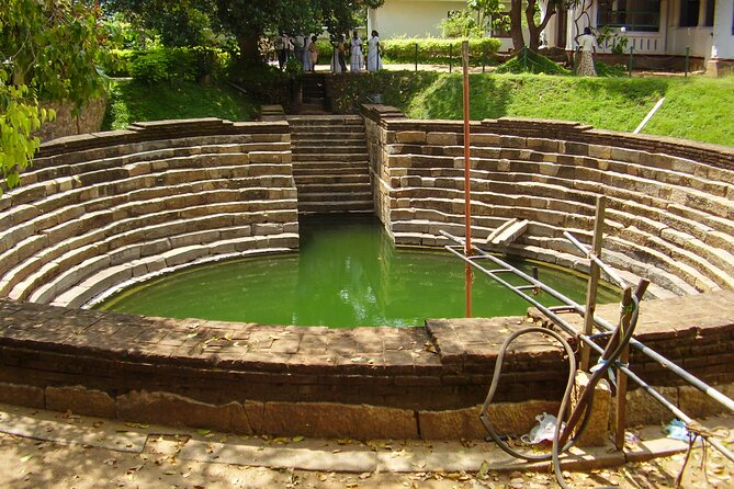 Sacred City of Anuradhapura From Mount Lavinia - Transport and Guide Information
