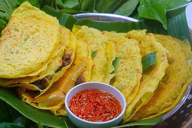 Sai Gon Sight-Seeing & Food by Night Like a Local - Nighttime City Exploration