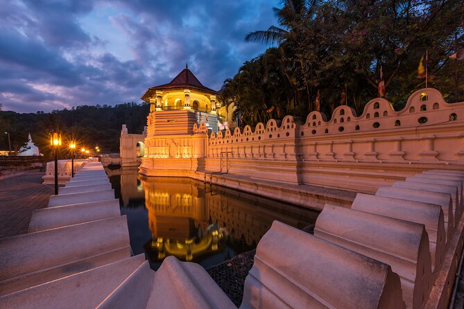 Sigiriya to Kandy Private Transfer With English Speaking Driver - Availability and Booking