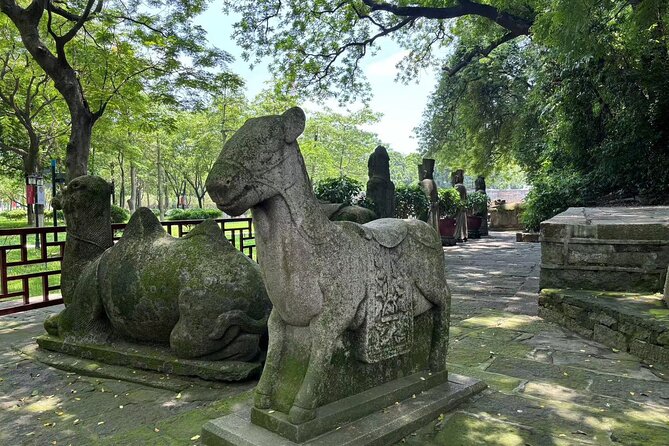 Southern Han Mausoleums Museum and Nanhai God Temple Tour - Pickup Information