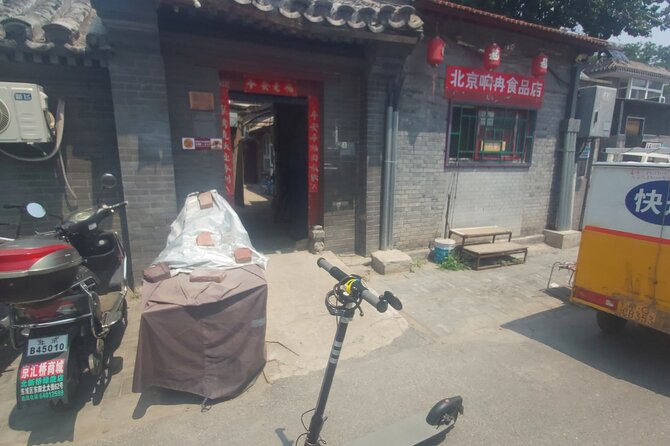 Take Scooter Slid Into Old Temples and Lanes, Taste Street Foods - Included Amenities