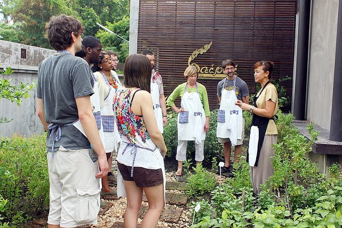 Thai Cooking Class at Baipai Thai Cooking School in Bangkok - Booking Information