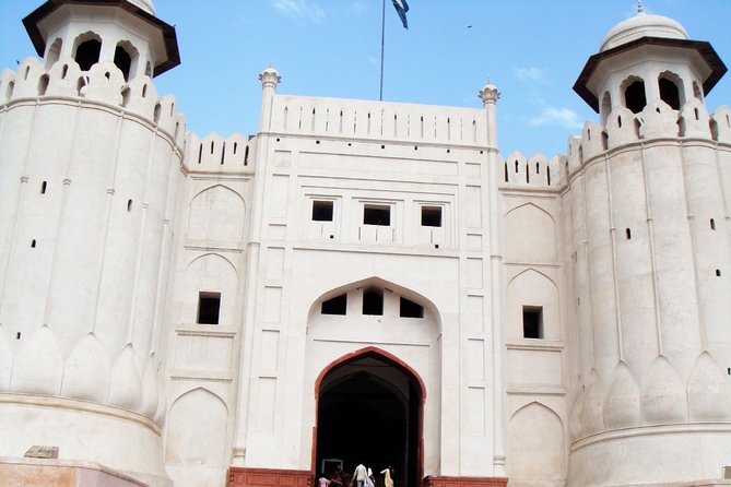 Transit Trip: Lahore Guided Day Trip With Round Trip Airport Transfers - Pickup Information