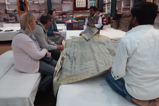 Weavers Area Walk - a Walking Tour in Varanasi to Understand Age Old Dying Art. - Inclusions and Exclusions