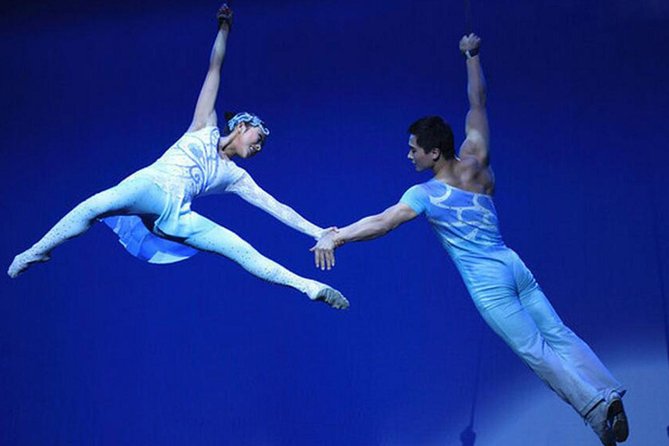 Your Perfect Beijing Day: Great Wall, Roast Duck Dinner, Evening Show - Activity Highlights