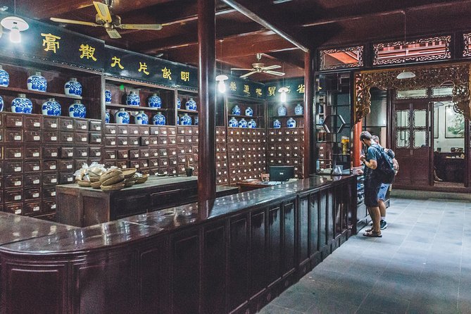 3 Hours Chengdu Spices and Chinese Medicine Market Visit (Whole-Sales Market) - Good To Know