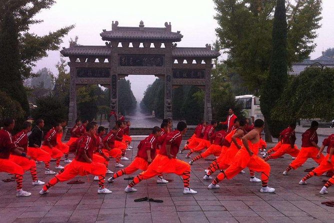 2 Day Tour to Shaolin Temple and Longmen Grottoes From Shanghai by Bullet Train - Day 1: Lunch and Transfer