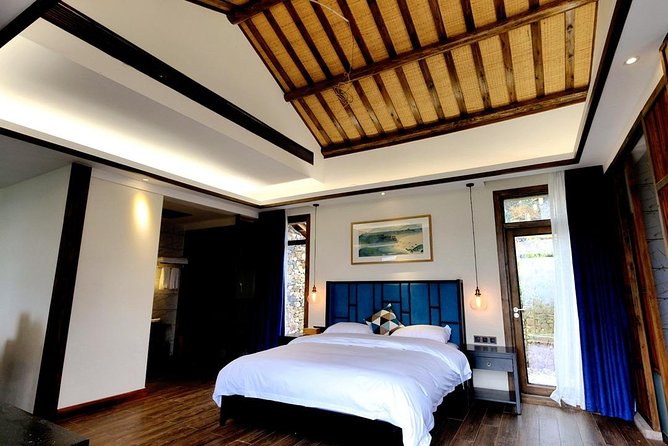 4 Days Zhangjiajie Experience Tour(Luxurious Mountain&Lake View Hotel) - Booking Information