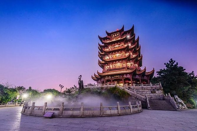 4 Hours Walking Tour to Wuhan Yellow Crane Tower and Donghu Lake With Boat Trip - Donghu Lake Boat Trip