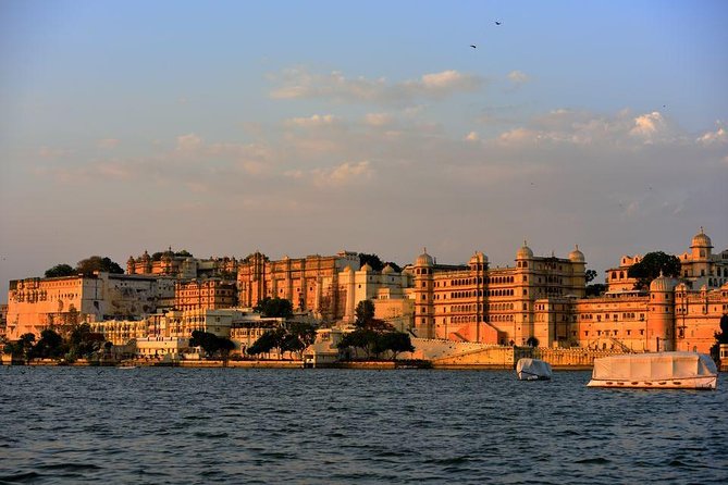 6 Days Private Luxury Golden Triangle Tour With Udaipur - Pickup and Meeting Points