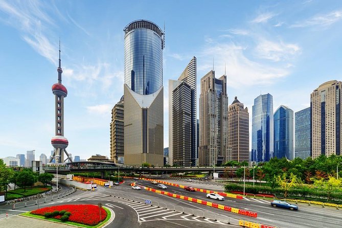 7-Day Private China Tour From Guangzhou: Beijing, Xian, Guilin and Shanghai - Shanghai Exploration