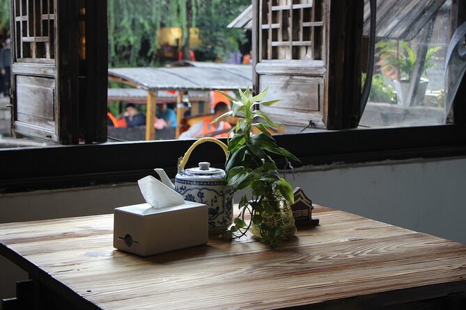 A Canal-Faring Journey in Wuzhen - Transportation and Logistics Information