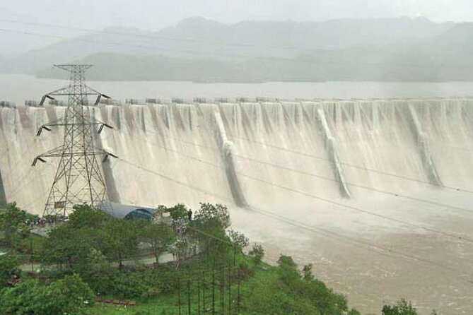 Aurangabad to Vadodara: Explore the Man-made Wonder of India - Gastronomic Delights Along the Journey
