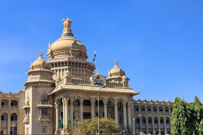 Bangalore's Best: A Cultural and Historical Trail - Bull Temple: Sacred Symbol of Strength