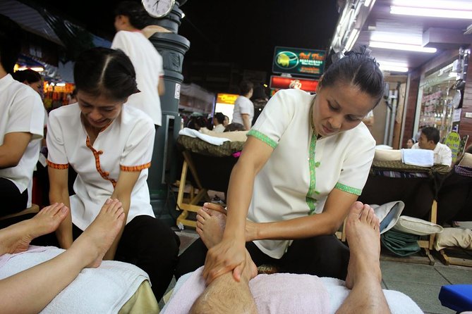 Experience Typical Bangkok at Night Including Streetfood Dinner & Foot Massage - Operated by Way to Bangkok