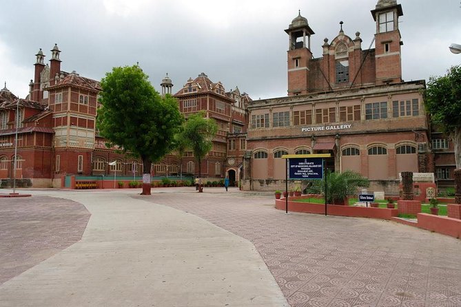 Explore Vadodara And Champaner From Ahmedabad - Frequently Asked Questions