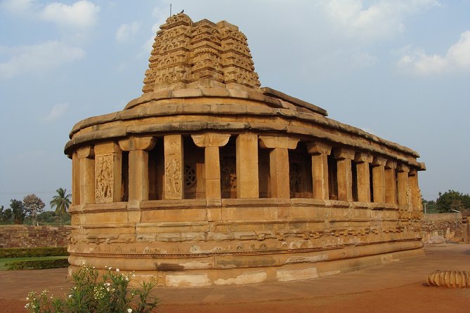 Fort, Palaces, Temples & Beach - Fort Architecture Highlights