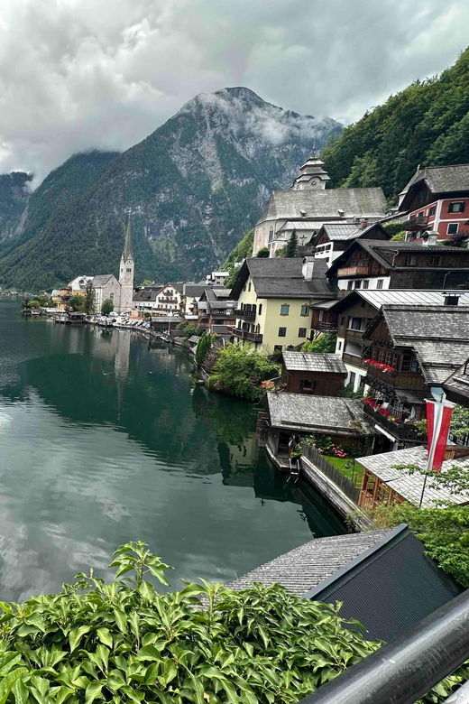 From Bratislava/Vienna: Melk, Hallstatt and Salzburg Daytrip