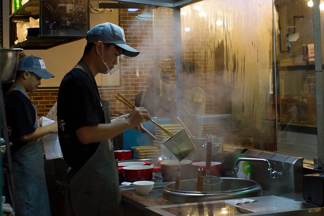 Hanoi Street Food Tour - Popular Alcoholic Beverages to Taste