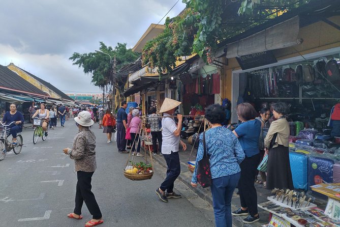 Hoi An: Lanterns, Merchant House, Temples & Food You Cant Miss! - Hidden Food Gems in Hoi An