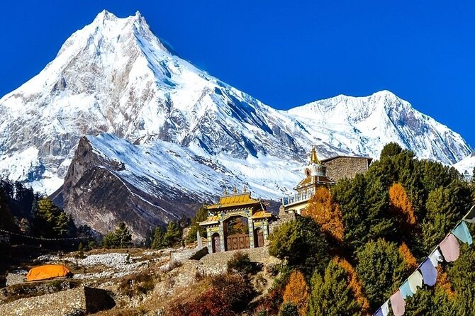 Kathmandu Private Tour 14 Day Manaslu Circuit Trek - Knowledgeable Trekking Guide