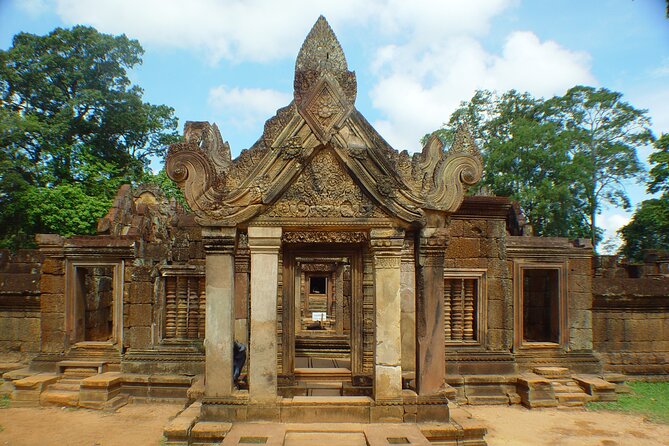 Kbal Spean and Banteay Srei Temple Private Full Day - Dress Code