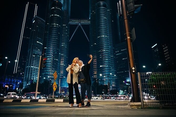 Kuala Lumpur Night Tour With Lake Symphony & Saloma Bridge - Tour Inclusions