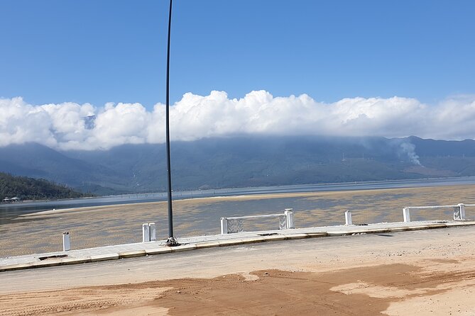 One Way Private Car From Da Nang City To Hue City - Vehicle and Amenities