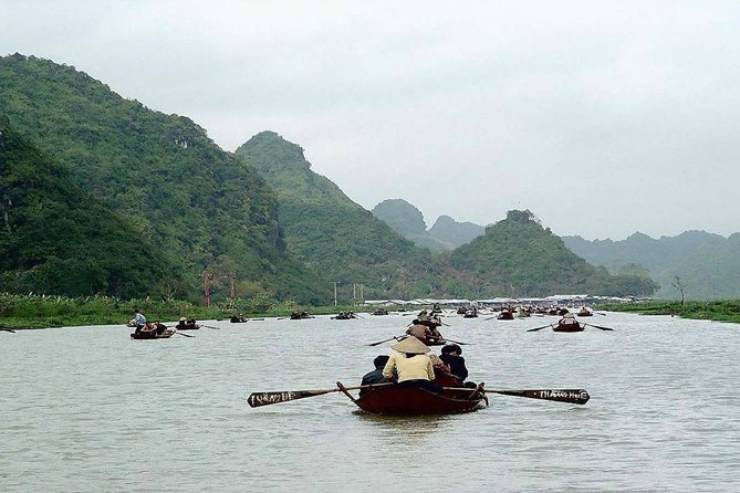 Perfume Pagoda Day Trip From Hanoi - Visit to Den Trinh Temple