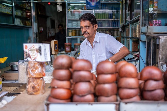 Photography Tour of Fishing Village With Spice & Thieves Market + Food Tour - Food Tasting Experience