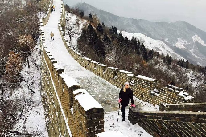 Private All-inclusive Tour: Mutianyu Great Wall Hiking and Foot Massage - Pickup Information