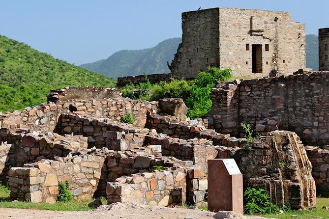 Private Custom Guided Tour: Visit to Haunted Bhangarh Fort From Jaipur - Accessibility and Health Considerations