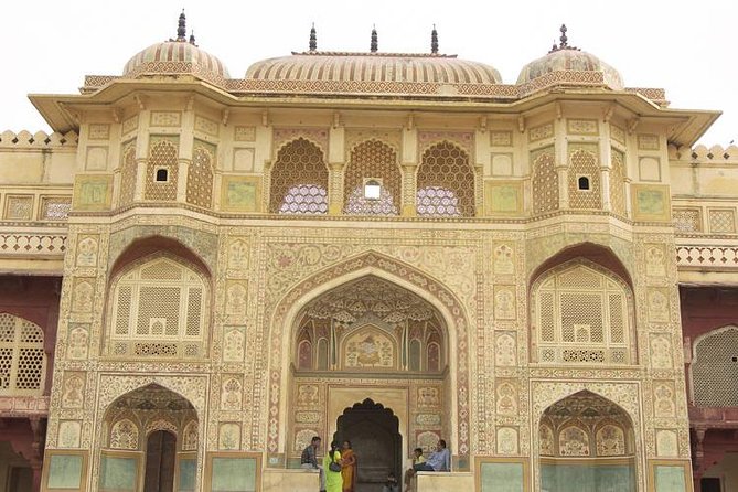 Private Day Tour From New Delhi to Jaipur - Meeting and Pickup Locations