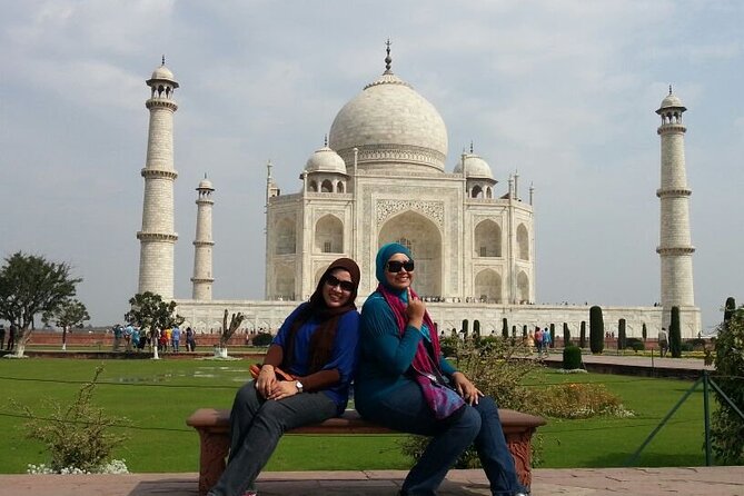 Private Day Tour of Taj Mahal and Agra Fort By Gatiman Superfast Train - Pickup Points and Meeting Point