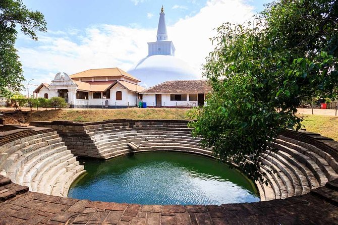 Private Day Trip to Anuradhapura Kingdom and Avukana From Kandy - Accessibility Information