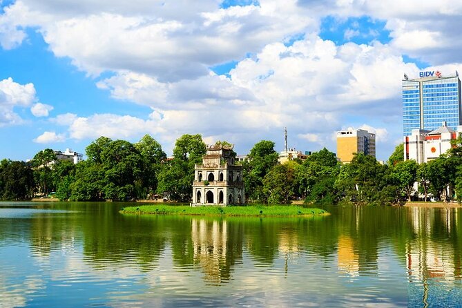 Private Half Day Hanoi City Tour: Train Street & Hidden Corners - Booking Confirmation and Accessibility