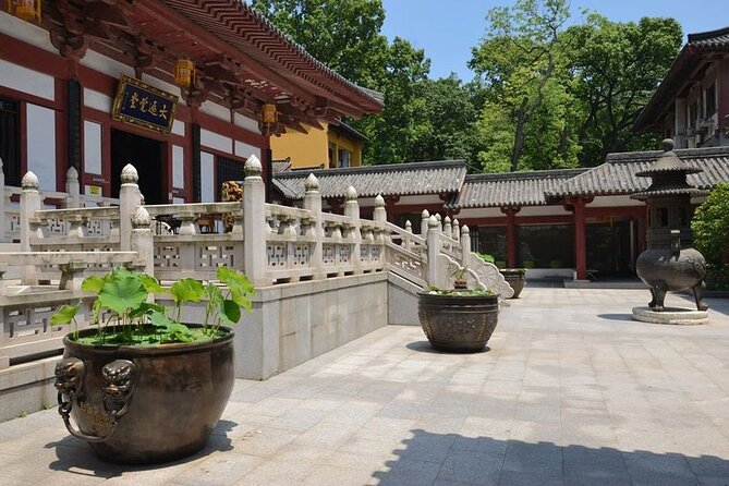 Private Nanjing Historical Tour With Fuzimiao Food Sancks Street - The Sum Up