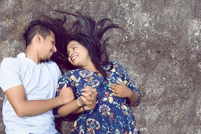 Private Photo Session With a Local Photographer in Pinnawala - The Sum Up