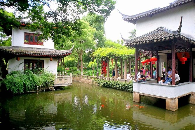 Private Shanghai Layover Tour to Zhujiajiao Water Town With Boat Ride - What To Expect