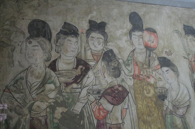 Private Xi'an Day Tour to Famen Temple and Qianling Mausoleum - Frequently Asked Questions