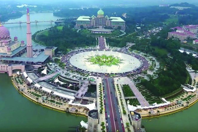Putrajaya Smart & Inteligent City - City Highlights and Monuments