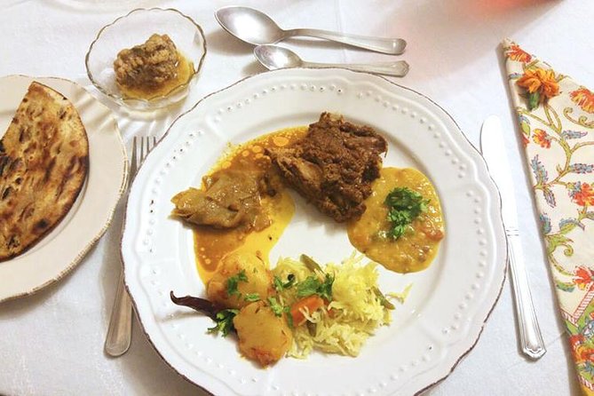 Royal Rajasthani Cuisine: Private Market Tour Cooking Demo and Meal With a Local Homecook - Experiencing Local Flavors