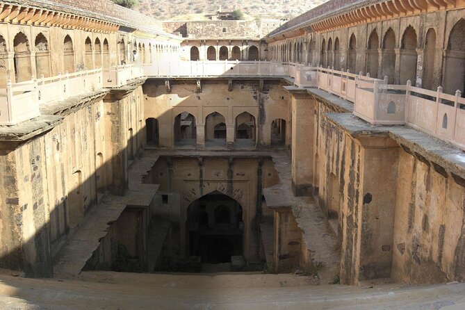 Rustic North India With Heritage and Palatial Hotel Stays - Inclusions and Amenities