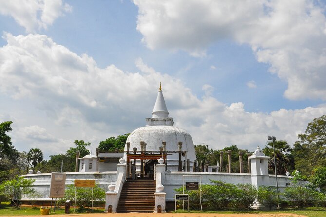 Sacred City of Anuradhapura From Mount Lavinia - Inclusions and Exclusions