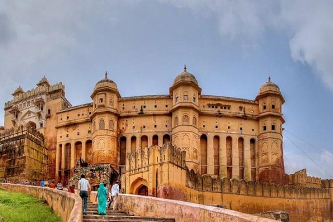 Same Day Jaipur Full Day Tour From Delhi - Transportation