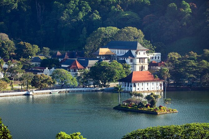 03 Day Tour Kandy and Nuwara Eliya From Kandy - The Sum Up