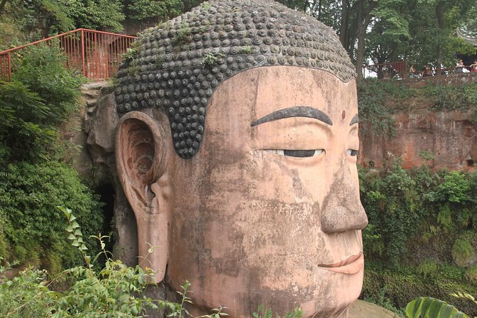 5-Day Guided Private Tour From Guilin to Chengdu With Lunch - Logistics and Accessibility