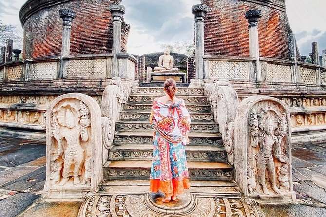 Buddhist Pilgrimage Tour (9 Days) - Dining and Cuisine Experience