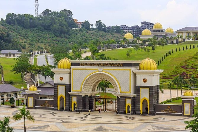 Budget Tour: Full Day Putrajaya, Batu Caves & Kuala Lumpur City - Booking Information