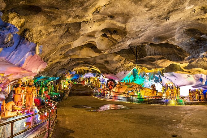 Caves, Waterfall, and Culinary Delights Tour in Kuala Lumpur - Attire Recommendations